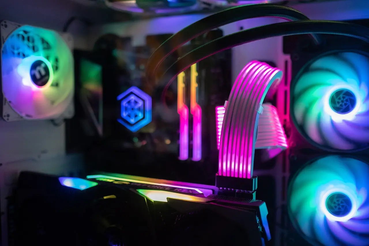 RGB-oplyst gaming-pc